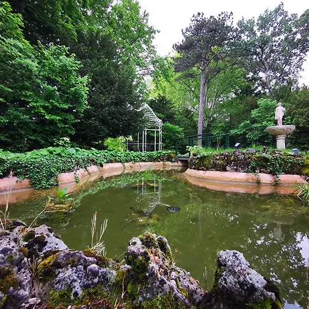 Le Manoir De La Belle Endormie * Valréas