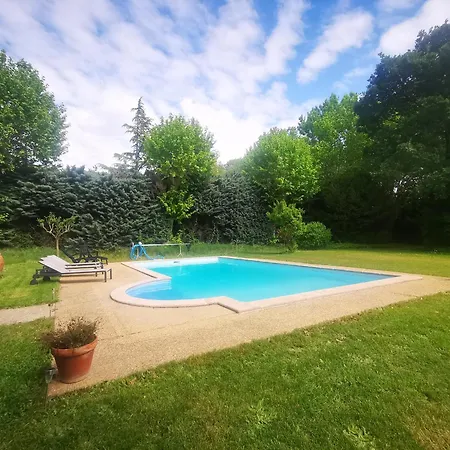 فندق مبيت وإفطار Le Manoir De La Belle Endormie Valréas